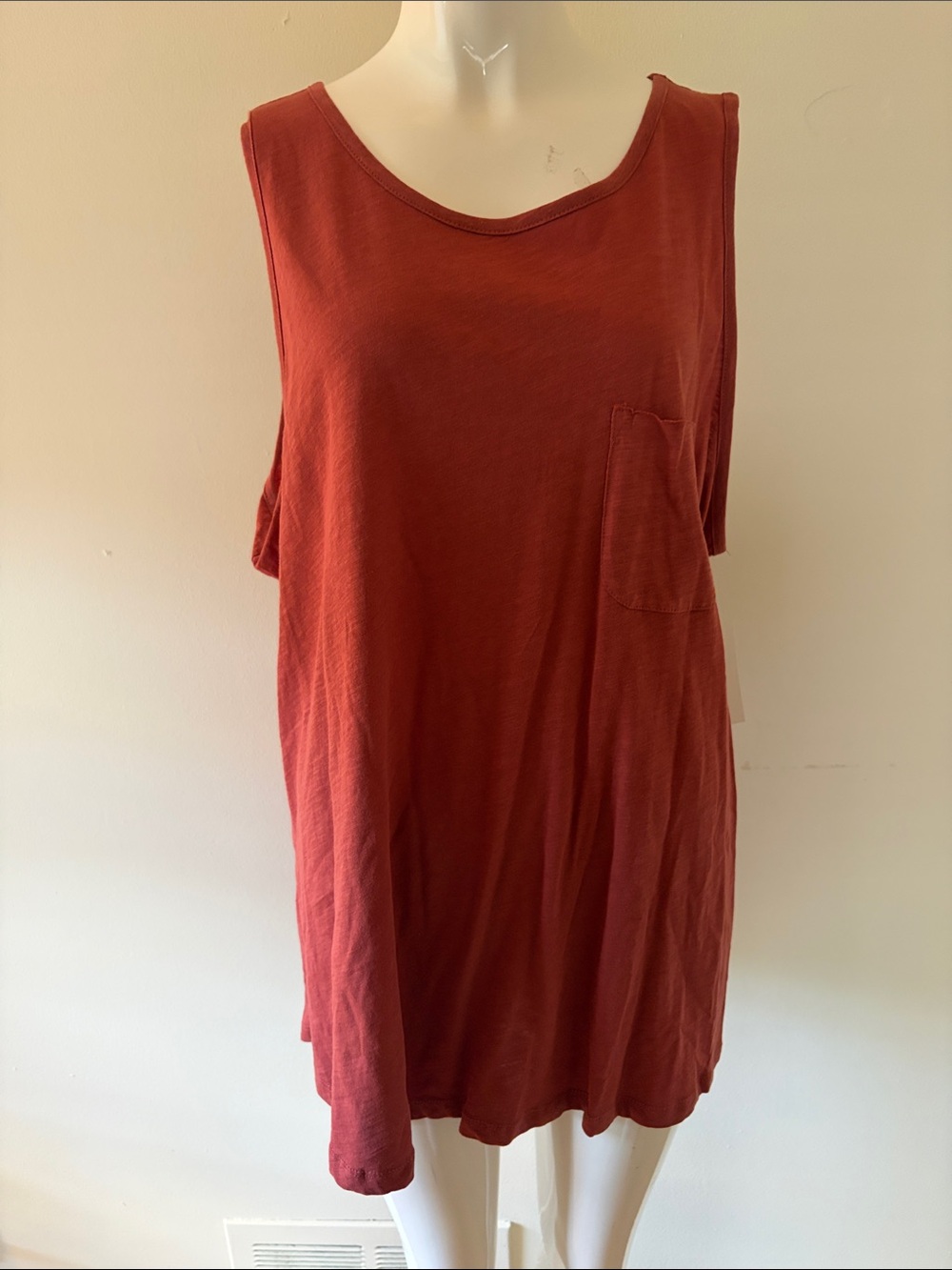 NWT Sonoma Rust Red Women's Tank Top with Pocket Sleeveless
